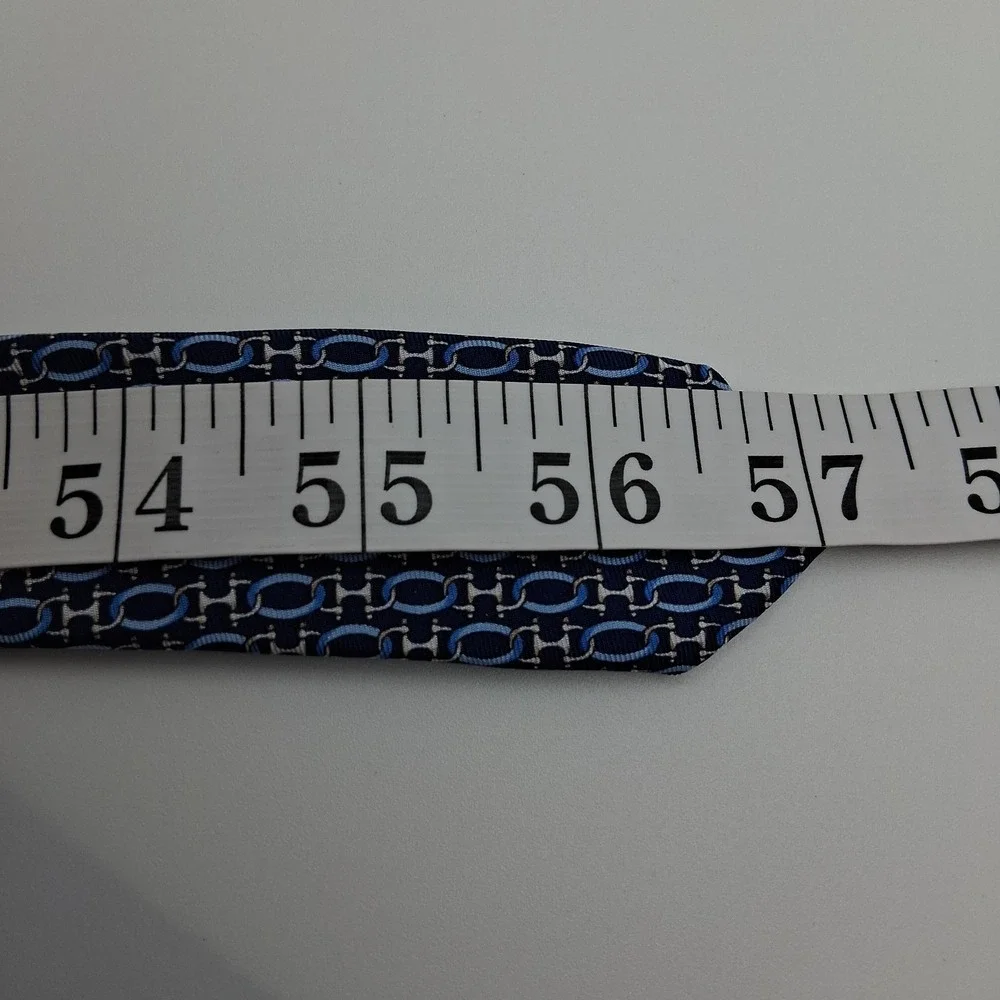 New Brooks Brothers 346 Tie Blue Chain Link Pattern All Silk 3.5x57x1.5 USA
